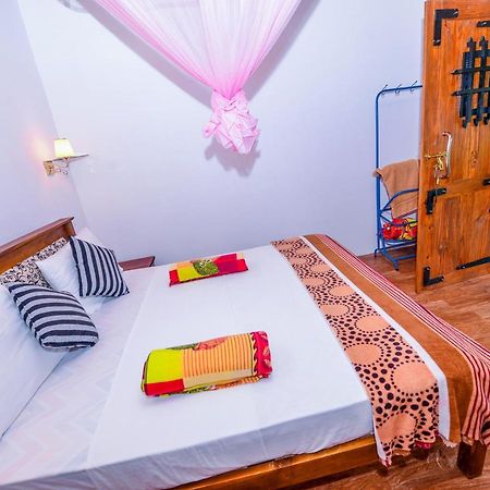 Astral Zone Cottage เอลลา ภายนอก รูปภาพ