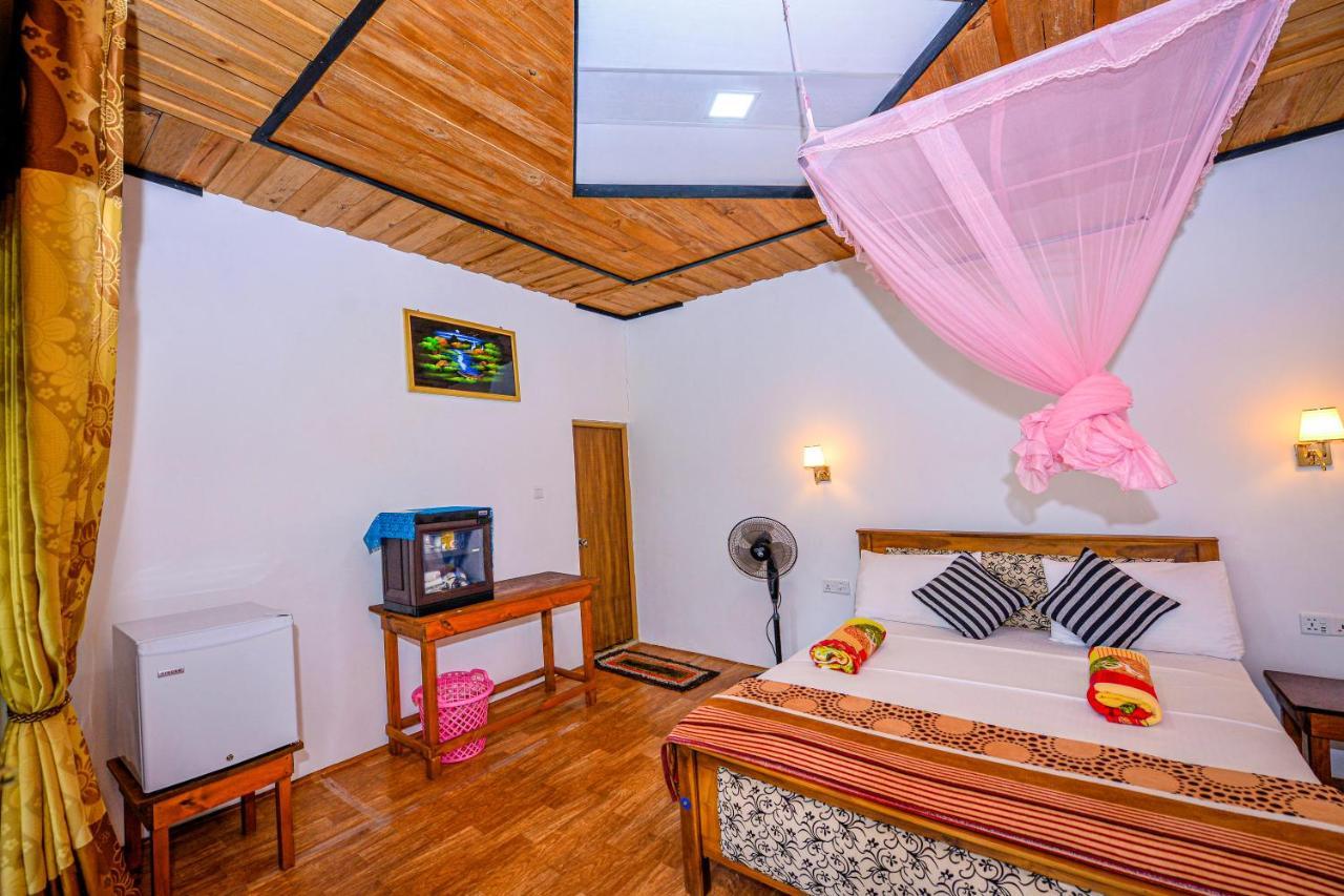 Astral Zone Cottage เอลลา ภายนอก รูปภาพ